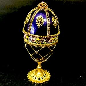 Vintage hand decorated purple ceramic Faberge style  ornately decorated egg
